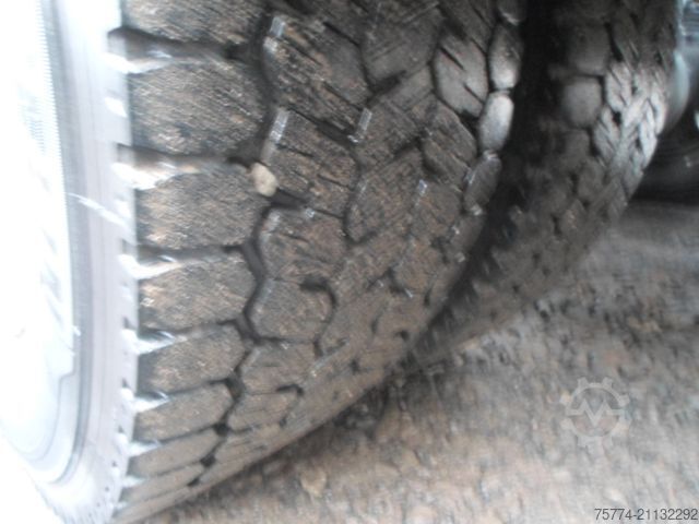 Pašizgāzējs kravas automašīna MERCEDES-BENZ 1024 K/ MEILLER KIPPER