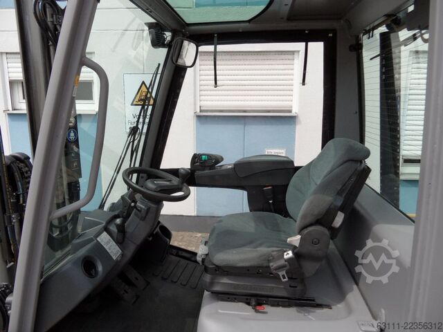 Chariot élévateur GPL Jungheinrich TFG 430s - Freihub - wenig Stunden