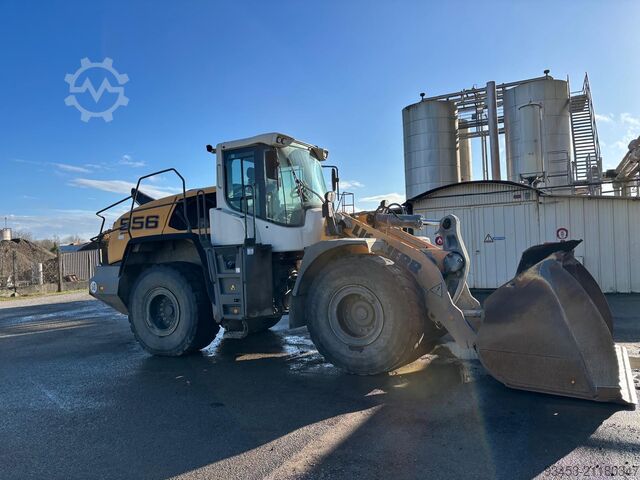  LIEBHERR L556