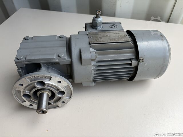 SEW-EURODRIVE WF20 DT63L4/B03/Z 0,25 kW 47 rpm 34 Nm con freno 400 V SEW-EURODRIVE WF20 DT63L4/B03/Z 0,25 kW 47 obr./min 34 Nm z hamulcem 400 V SEW-EURODRIVE WF20 DT63L4/B03/Z 0,25 kW 47 obr./min 34 Nm z hamulcem 400 V
