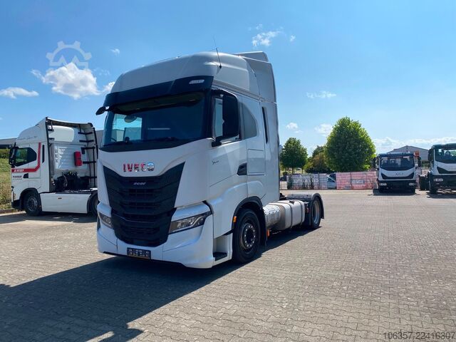 Стандартный седельный тягач IVECO STRALIS S-WAY AS440S51T/FP-L T Intarder