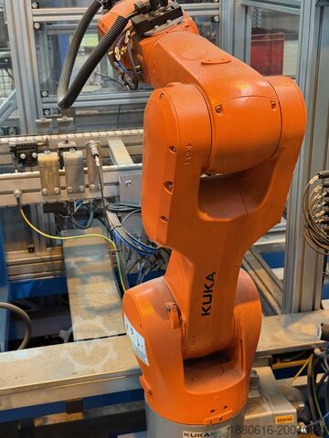 Priemyselné roboty KUKA KR 10 R900-2 / SEL