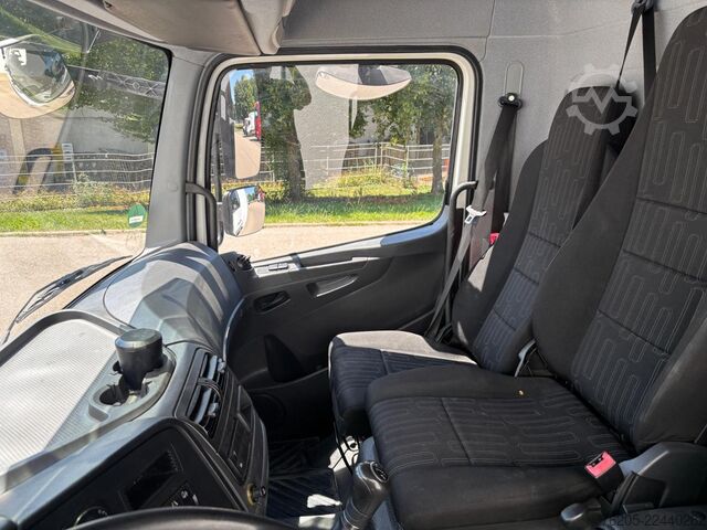 LKW mit Kofferaufbau Mercedes-Benz 818 L AUT Luft SpurH