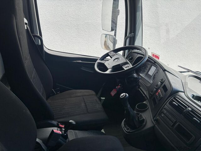 LKW mit Kofferaufbau Mercedes-Benz 818 L AUT Luft SpurH