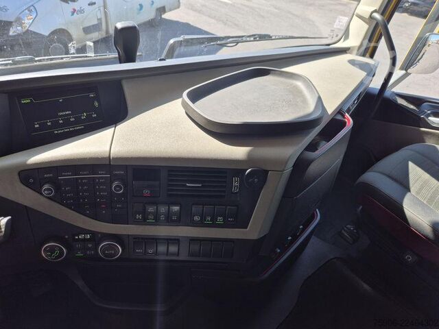 Staðlaður dráttarbíll Volvo FH