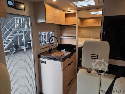 Daļēji integrēta kemperis Bürstner Signature SFT 7.0