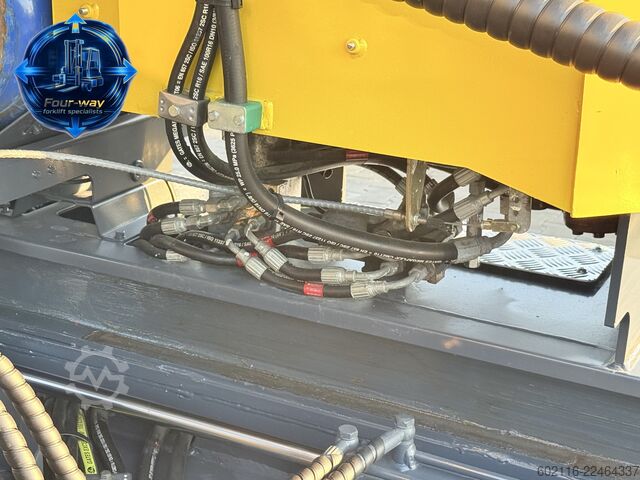 Vierwegestapler Combilift C5000 XL GAS TRIPLEX 6920 FORK POSITIONE