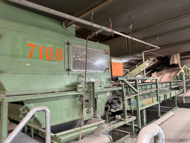 Sorting line with Tomra NIR Tomra NIR Polysort 2000