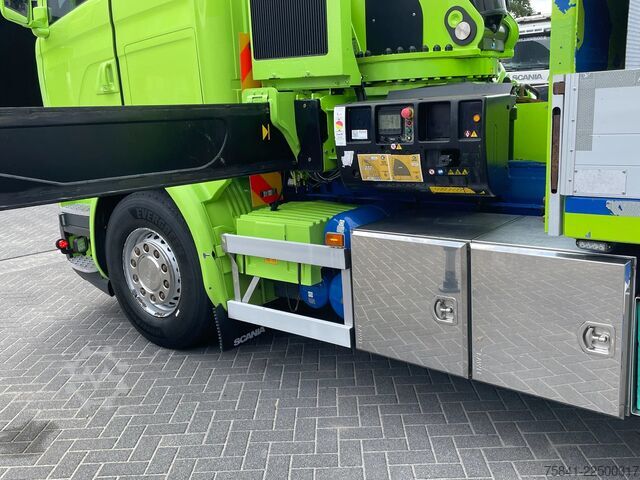 Crane truck Scania R520 R520 V8 LB 8x4*4HNB Effer 525 / 6S + JIB 6...