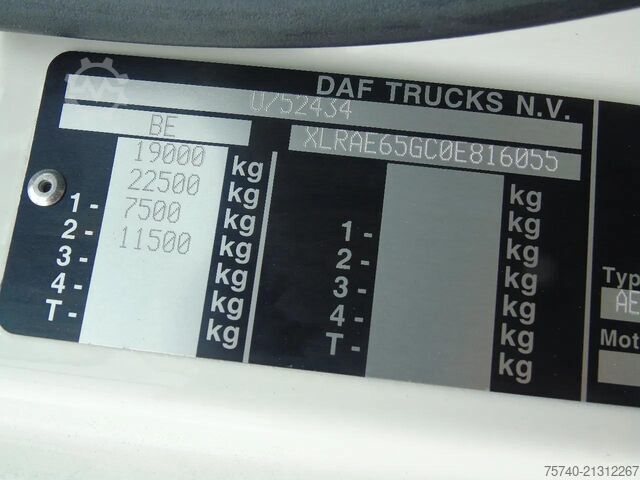 Maleta DAF CF 65.220 + LIFT
