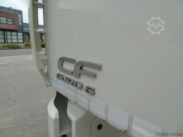 スタンダード-SZM DAF CF 400