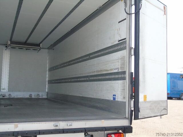 Μεταφορά σε ψύξη/κατάψυξη DAF CF 220 + CARRIER + EURO 6 + LIFT