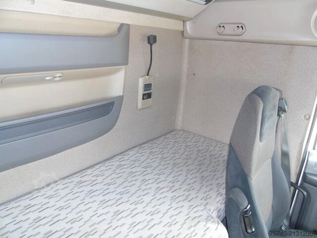 スタンダード-SZM DAF XF 460 + euro 6