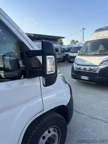 Halvintegreret autocamper 2024 Fiat Ducato Weinsberg Carasuite | Automatico | 5 posti letto