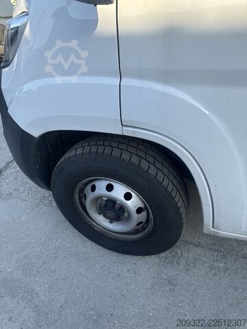 Halvintegreret autocamper 2024 Fiat Ducato Weinsberg Carasuite | Automatico | 5 posti letto