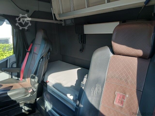 标准牵引车头 Renault T 520 Comfort ACC Standklima Liftachse