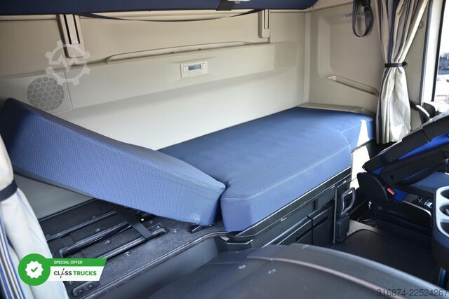 標準トラクターユニット VOLVO FH 500 XL Retarder i-ParkCool ACC