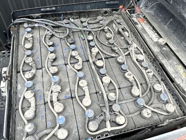 Carretilla eléctrica de 3 ruedas Toyota 8FBE20T