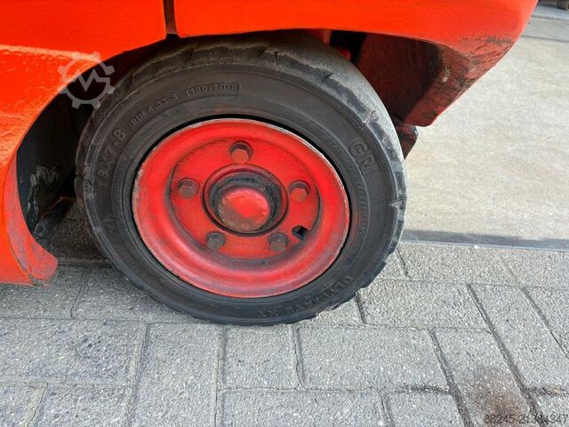 VS-22644 Chariot élévateur électrique triplex Linde E30 LINDE E30