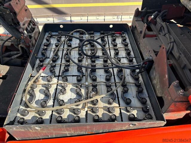 VS-22644 Chariot élévateur électrique triplex Linde E30 LINDE E30