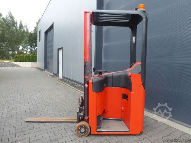 Empilhador eléctrico de 3 rodas Linde E10