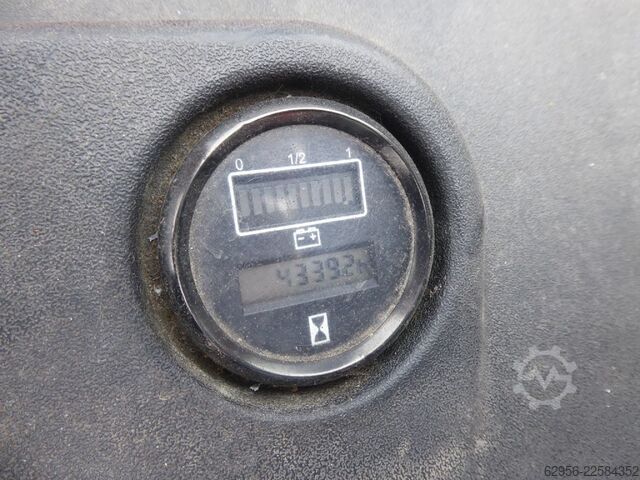 Empilhador eléctrico de 3 rodas Linde E10