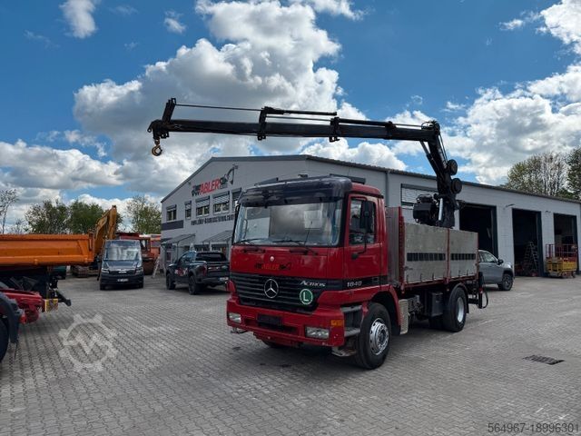 Kiper kamion MERCEDES-BENZ 1840 Actros 2Seiten-Kipper Kran Hiab 125-3 FunK