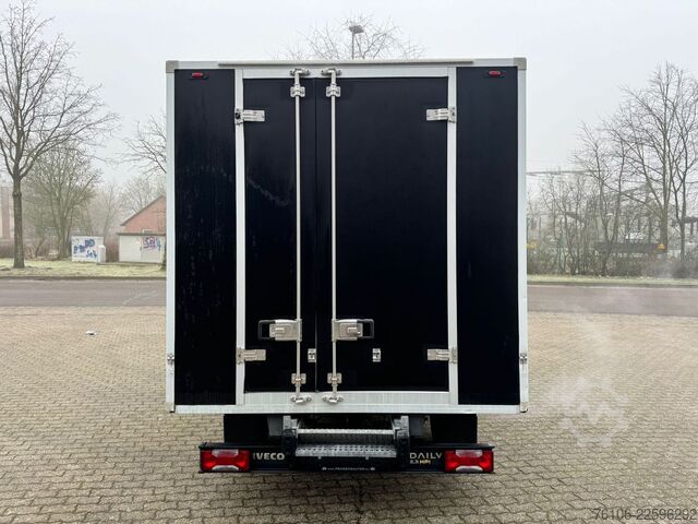 Fourgon isotherme frigorifique IVECO Daily 35S13 Kühlkoffer C33-Type 526EV