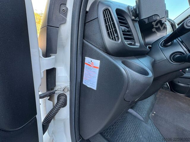 Furgoneta caja IVECO Daily 70C17 Koffer mit Ladebordwand