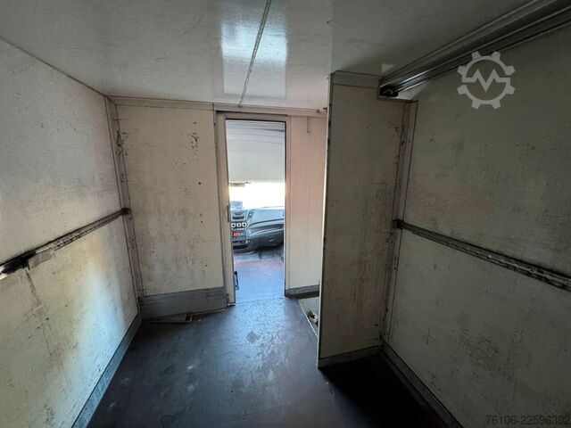 Furgoneta caja IVECO Daily 70C17 Koffer mit Ladebordwand