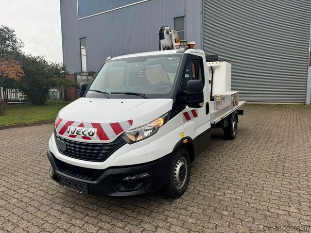 Kuorma-autoon asennettu työskentelyalusta IVECO Daily 35S14 Hubarbeitsbühne Versalift 11,2 Meter