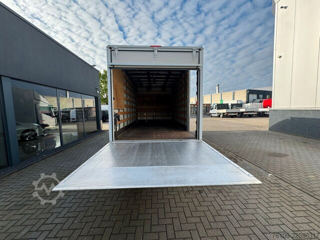Furgoneta caja NISSAN NT500 56.15 Koffer mit LBW*Ahk*nur 34.800 km *
