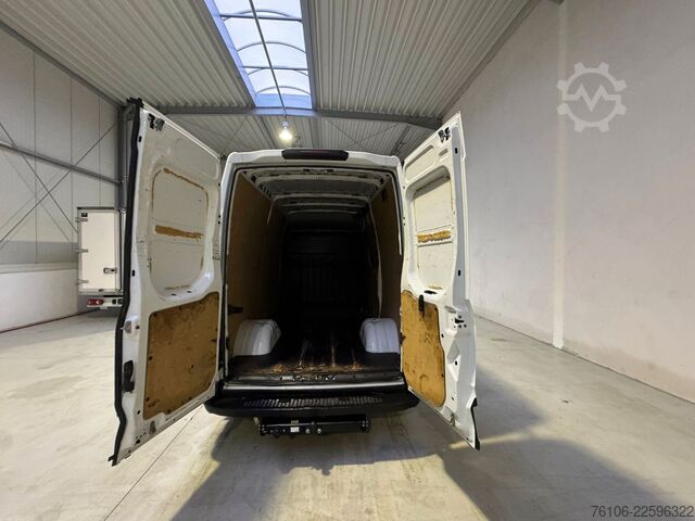 High top van IVECO Daily 50C18 Kastenwagen *Navi*Ahk**