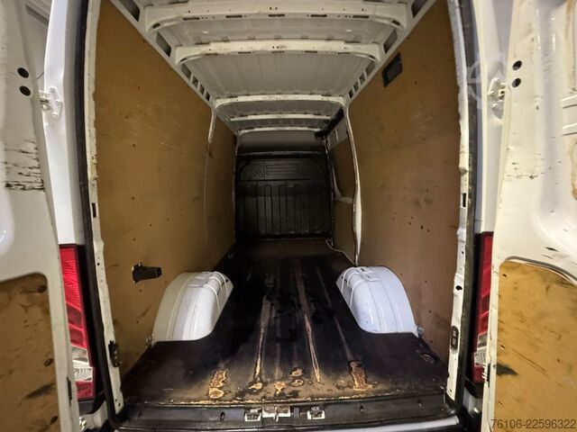 High top van IVECO Daily 50C18 Kastenwagen *Navi*Ahk**