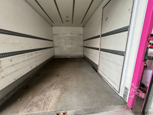 Box van IVECO Daily 35S14 Hi-Matic Koffer*Ahk*Seiten tür*