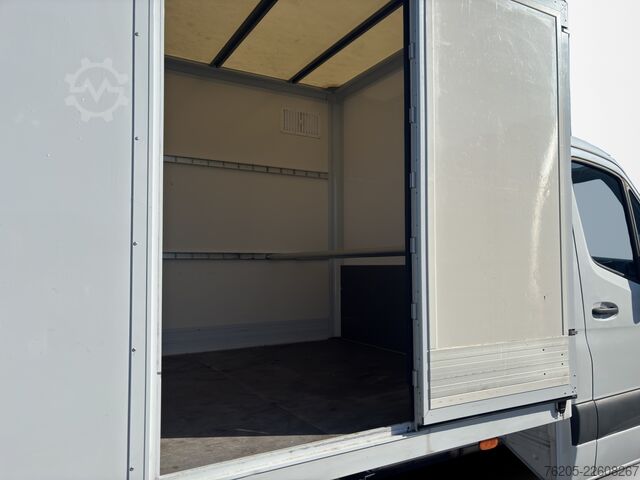 Transporter mit Koffer Mercedes-Benz Sprinter 314 CDI Koffer LBW Seitentür Rechts