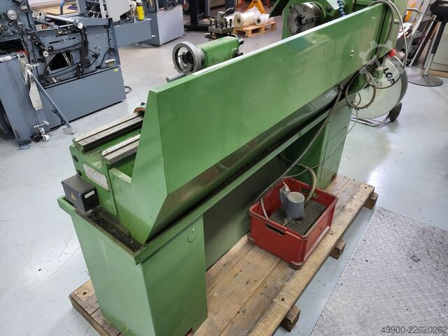 Máy tiện kim loại Huvema HU 1010 A