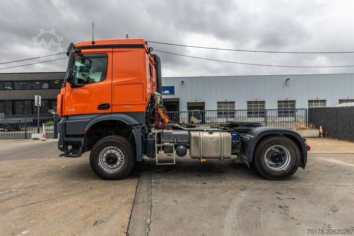 SZM tiêu chuẩn Mercedes-Benz AROCS 2145 - 4X4