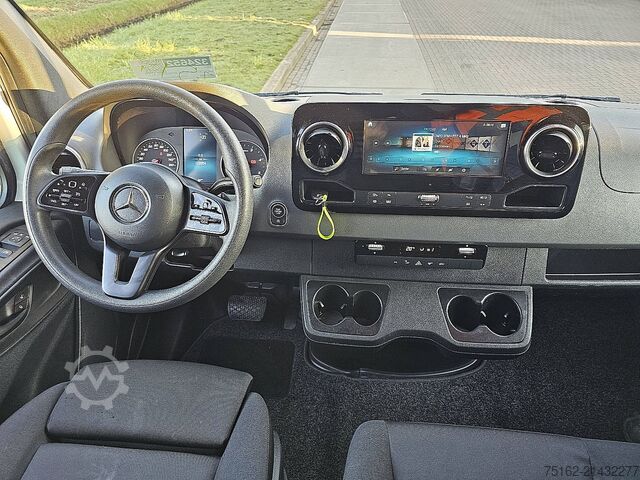 Stasjonsvogn med høyt tak MERCEDES-BENZ SPRINTER 317 L2H2 Mbux10 Navi