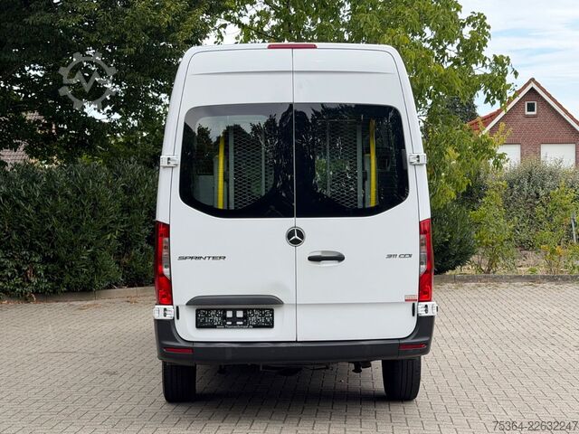 Kleinbus MERCEDES-BENZ Sprinter 311 Cdi 9Sitze Rollstuhllift Klima Navi