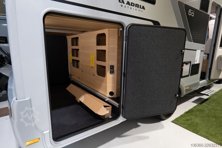 ADRIA MATRIX 670 SL - 60Y SEMI-INTEGRAL BARU ADRIA MATRIX 670 SL - 60Y