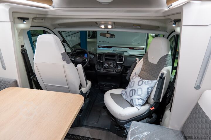 ADRIA MATRIX 670 SL - 60Y SEMI-INTEGRAL BARU ADRIA MATRIX 670 SL - 60Y