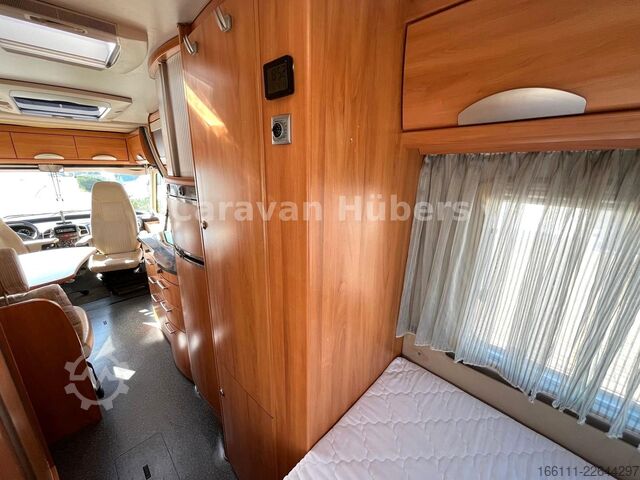 Integraal camper HYMER/ERIBA B 614 - Festbett- Klima -  - Solar -