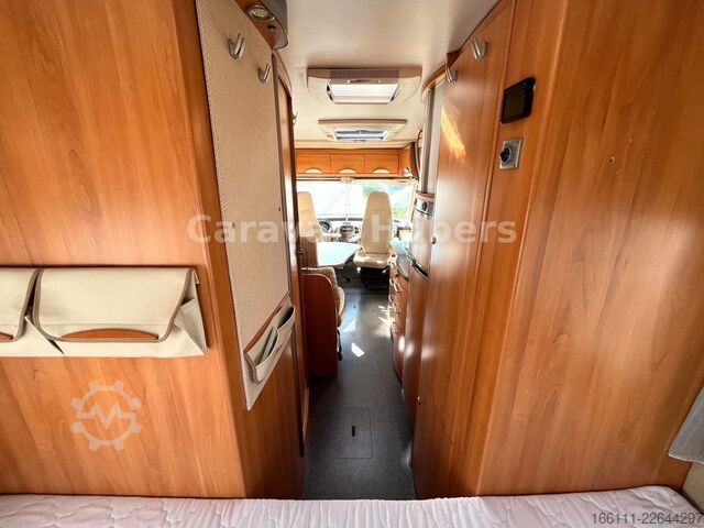 Integraal camper HYMER/ERIBA B 614 - Festbett- Klima -  - Solar -
