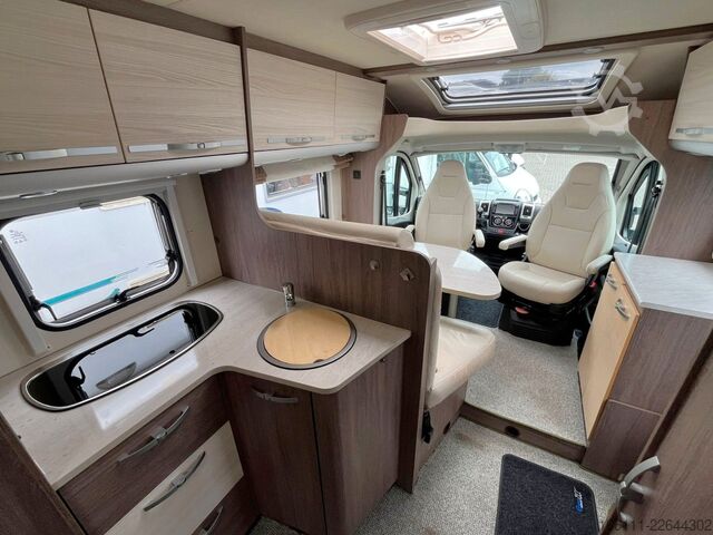 Half-integraal camper BÜRSTNER Nexxo T 660 - Festbett -  - Klima -