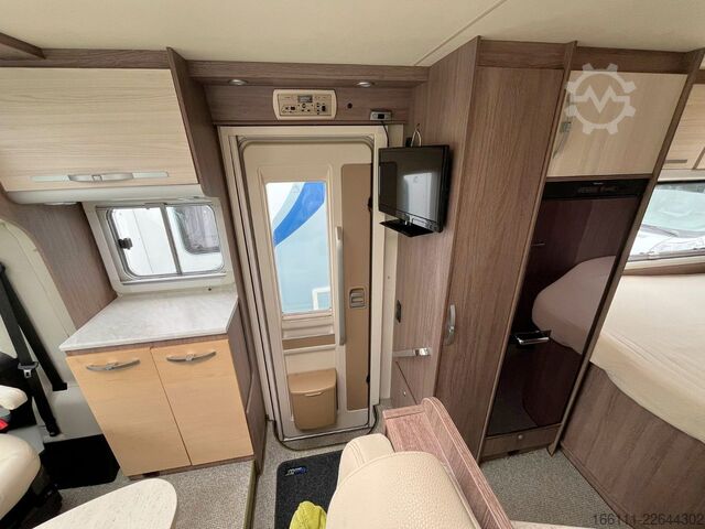Half-integraal camper BÜRSTNER Nexxo T 660 - Festbett -  - Klima -