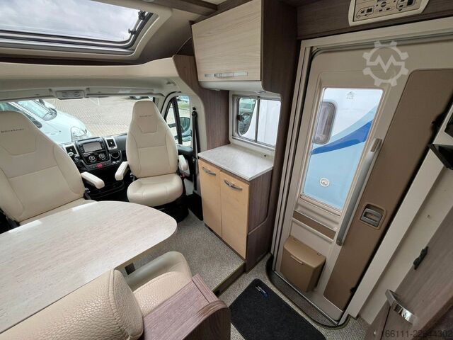Half-integraal camper BÜRSTNER Nexxo T 660 - Festbett -  - Klima -