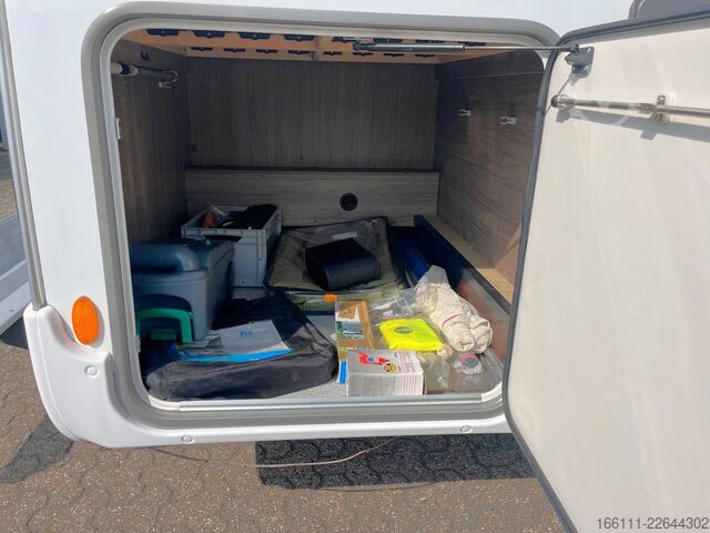 Half-integraal camper BÜRSTNER Nexxo T 660 - Festbett -  - Klima -