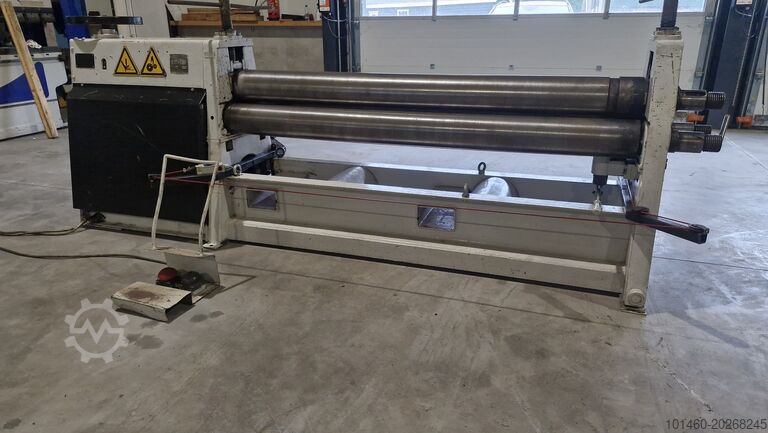 เครื่องม้วนแผ่นโลหะ 3 ลูกกลิ้ง gosmeta 2100x9mm