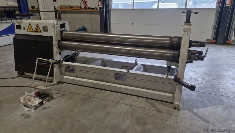 เครื่องม้วนแผ่นโลหะ 3 ลูกกลิ้ง gosmeta 2100x9mm